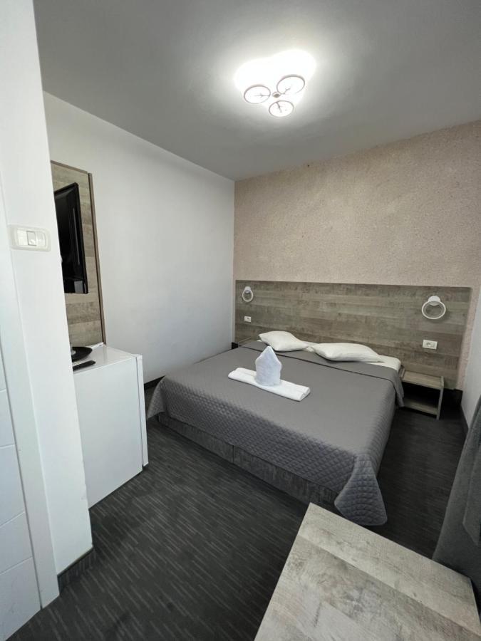 Hotel Miniom Констанца Экстерьер фото